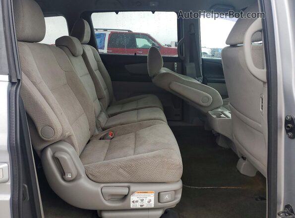5FNRL5H4XGB125621 2016 HONDA ODYSSEY Silver Vista interior trasera
