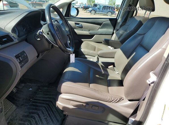 5FNRL5H64GB509654 2016 HONDA ODYSSEY White Սալոնի դիմացի տեսք