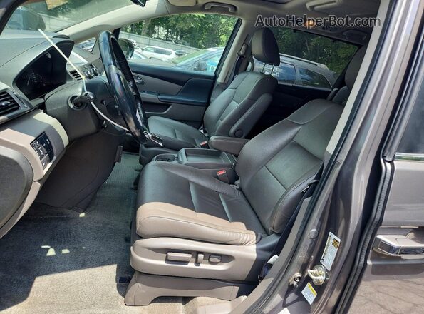 5FNRL5H65GB157183 2016 HONDA ODYSSEY Gray Front interior view