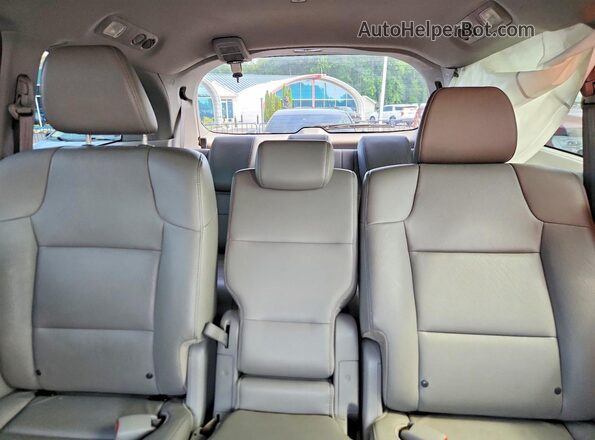 5FNRL5H66HB024210 2017 HONDA ODYSSEY Gray Vista de los asientos traseros