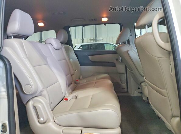 5FNRL5H68HB007781 2017 HONDA ODYSSEY White Սալոնի հետևի տեսք