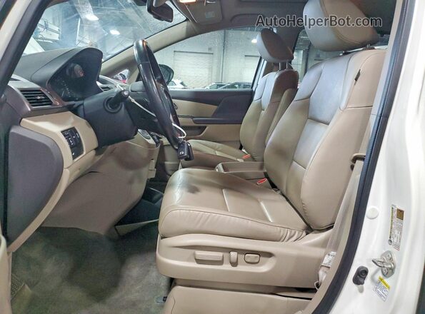 5FNRL5H68HB007781 2017 HONDA ODYSSEY White Սալոնի դիմացի տեսք