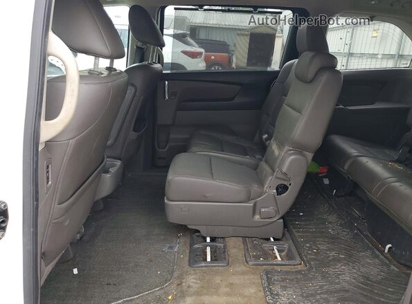 5FNRL5H69HB005098 2017 HONDA ODYSSEY White Вид задньої частини салону