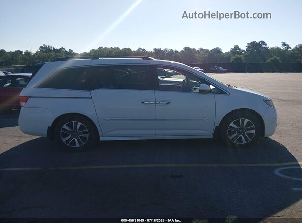 5FNRL5H94HB002622 2017 HONDA ODYSSEY White Rear interior view