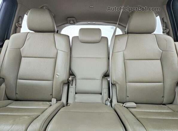 5FNRL5H98GB147385 2016 HONDA ODYSSEY Белый Вид задних сидений