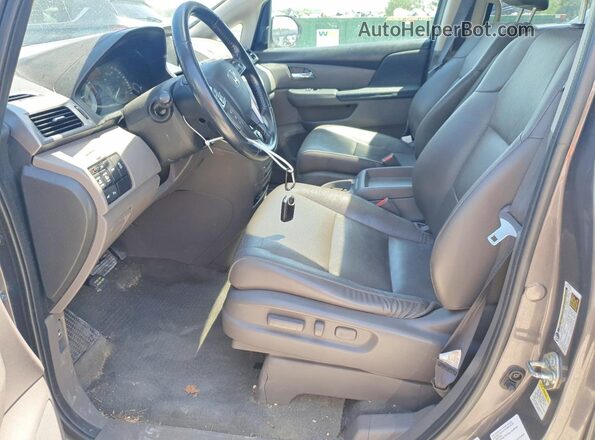 5FNRL5H98HB004115 2017 HONDA ODYSSEY Brown Front interior view