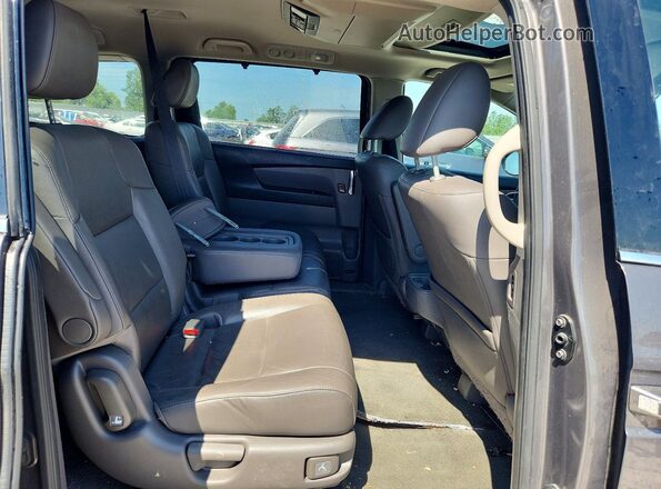 5FNRL5H98HB004115 2017 HONDA ODYSSEY Brown Rear interior view