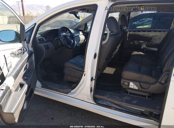5FNRL5H99GB009371 2016 HONDA ODYSSEY White Front view