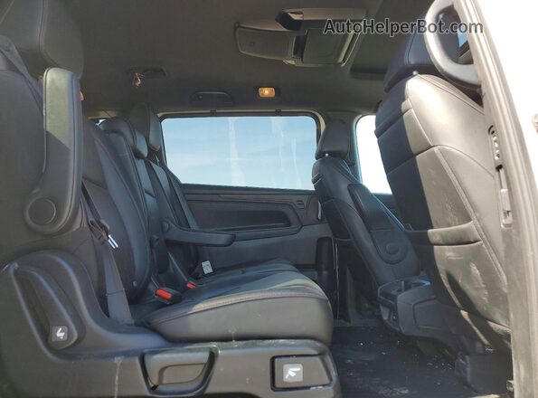 5FNRL6H09PB503110 2023 HONDA ODYSSEY White Widok wnętrza z tyłu