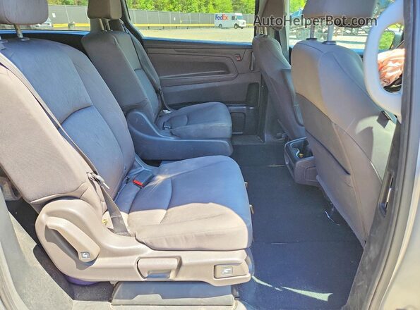 5FNRL6H22MB001049 2021 HONDA ODYSSEY Gray Widok wnętrza z tyłu