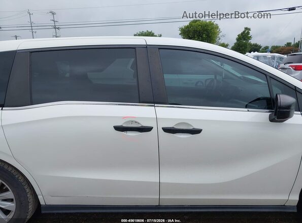 5FNRL6H24JB065704 2018 HONDA ODYSSEY White 360 interior view