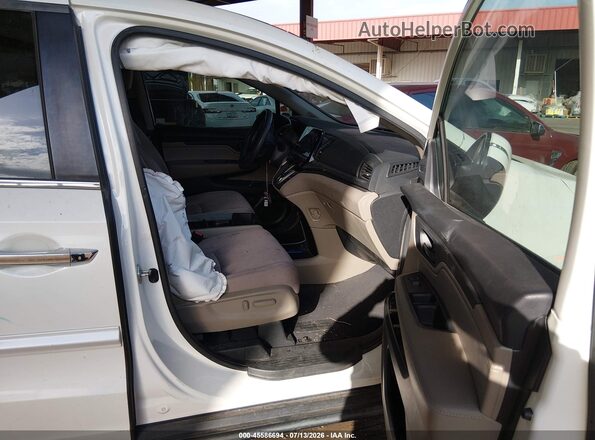 5FNRL6H51KB084917 2019 HONDA ODYSSEY Белый Вид салона спереди