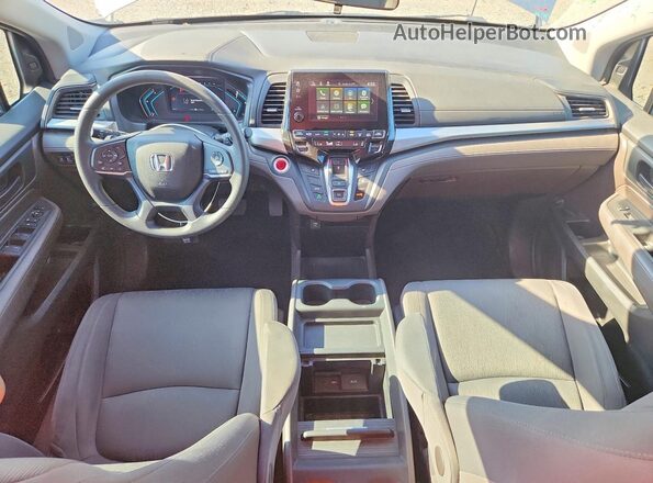 5FNRL6H56JB026168 2018 HONDA ODYSSEY Silver Առջևի վահանակի տեսք