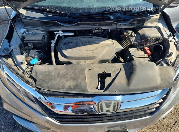 5FNRL6H56JB026168 2018 HONDA ODYSSEY Silver Շարժիչի բաժամունքի տեսք