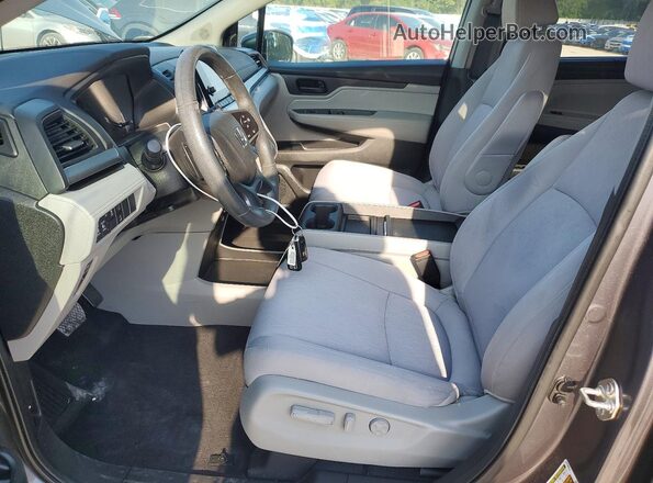5FNRL6H56JB067951 2018 HONDA ODYSSEY Gray Widok wnętrza z przodu
