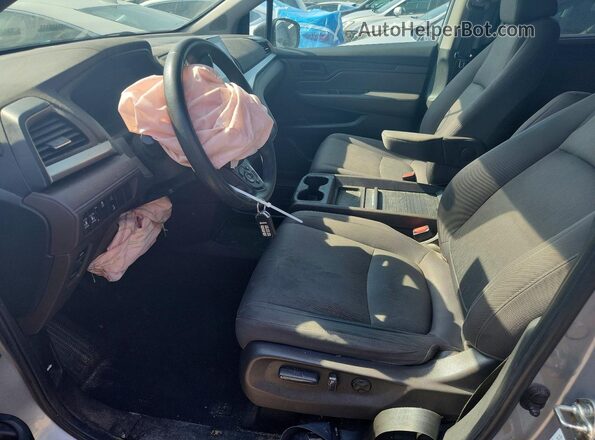 5FNRL6H5XKB085449 2019 HONDA ODYSSEY Silver Front interior view
