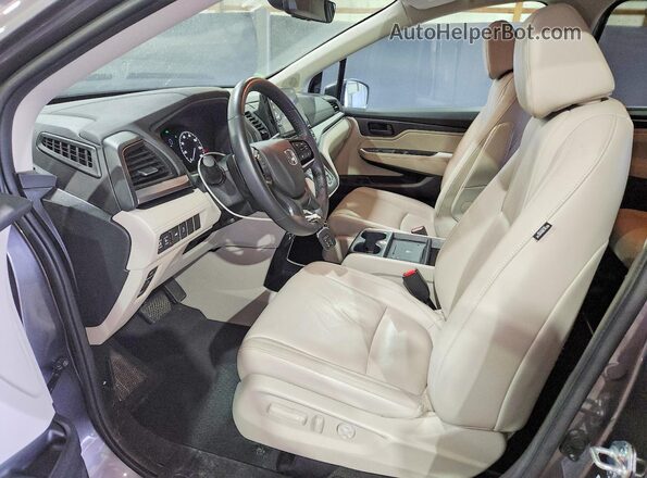 5FNRL6H62SB080142 2025 HONDA ODYSSEY Серый Вид салона спереди