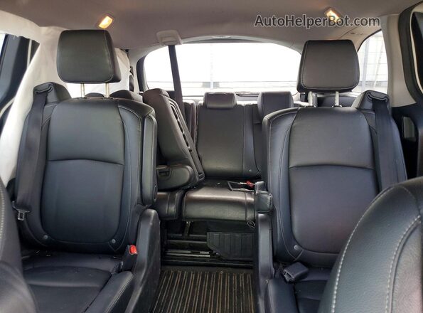 5FNRL6H63PB043138 2023 HONDA ODYSSEY White Вид задніх сидінь