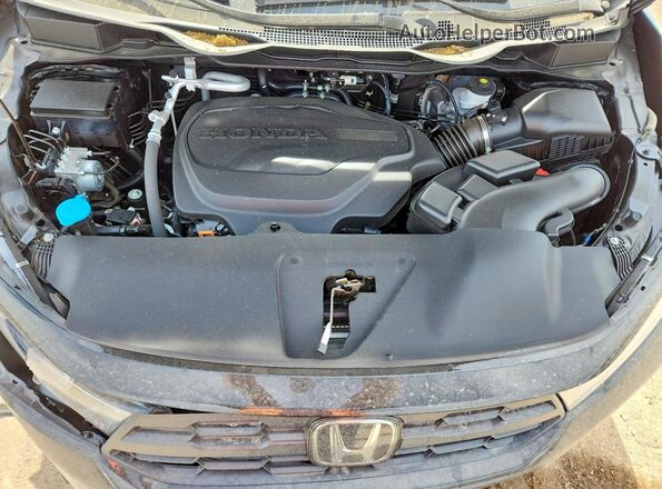 5FNRL6H64TB005797 2026 HONDA ODYSSEY Black უკანა სალონის ხედი