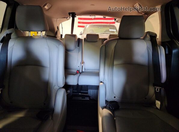5FNRL6H65RB005493 2024 HONDA ODYSSEY Серебряный Вид задних сидений