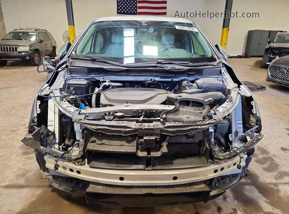 5FNRL6H65RB005493 2024 HONDA ODYSSEY Серебряный Вид спереди