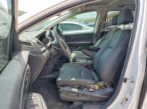 5FNRL6H65TB007249 2026 HONDA ODYSSEY White Սալոնի դիմացի տեսք