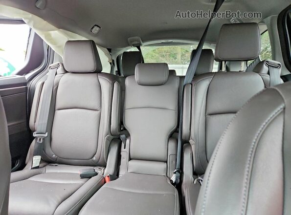 5FNRL6H67RB002076 2024 HONDA ODYSSEY Silver Rear seats view
