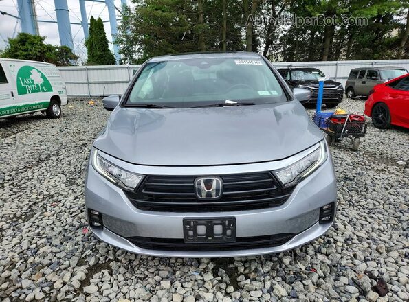 5FNRL6H67RB002076 2024 HONDA ODYSSEY Silver Front view