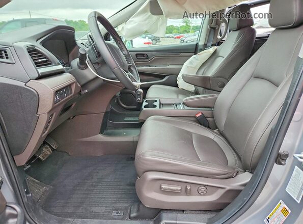 5FNRL6H67RB002076 2024 HONDA ODYSSEY Silver Front interior view