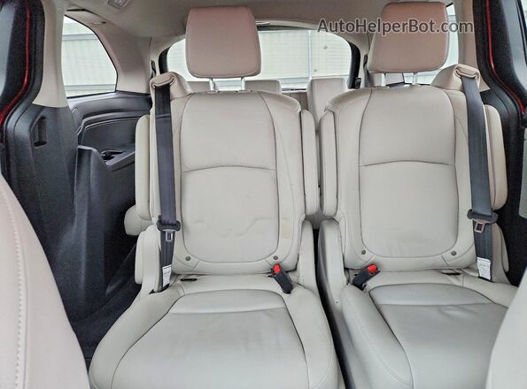 5FNRL6H67SB007963 2025 HONDA ODYSSEY Red Rear seats view