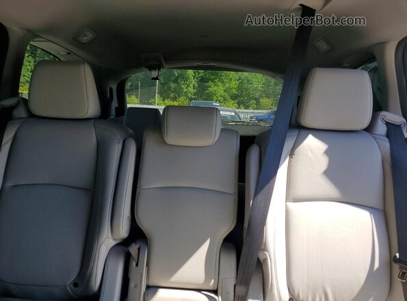 5FNRL6H68RB057653 2024 HONDA ODYSSEY Charcoal Widok tylnych siedzeń