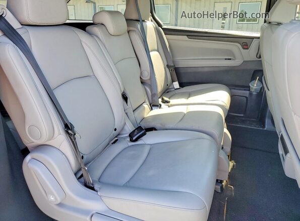 5FNRL6H68RB057653 2024 HONDA ODYSSEY Charcoal Widok wnętrza z tyłu