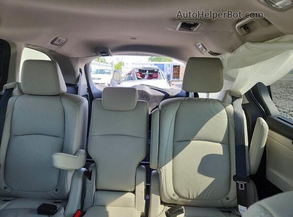 5FNRL6H68TB060110 2026 HONDA ODYSSEY Blue Vista de los asientos traseros