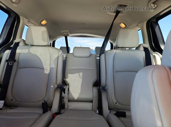 5FNRL6H69SB071048 2025 HONDA ODYSSEY Silver უკანა სავარძლების ხედი