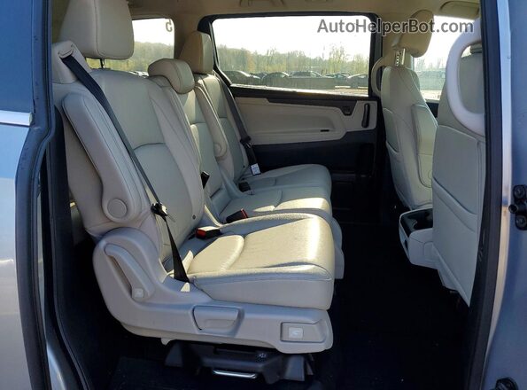 5FNRL6H69TB008047 2026 HONDA ODYSSEY Silver Rear interior view