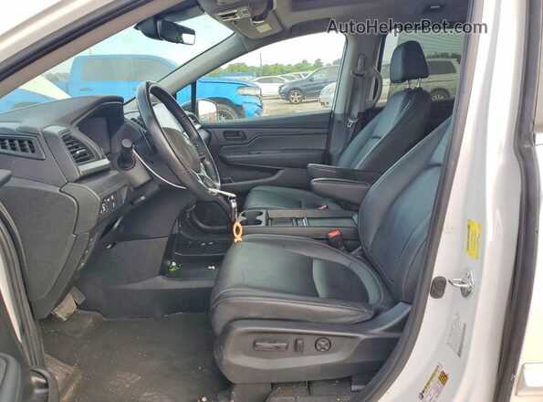 5FNRL6H6XRB007868 2024 HONDA ODYSSEY White Front interior view