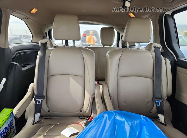 5FNRL6H70LB046520 2020 HONDA ODYSSEY White Vista de los asientos traseros