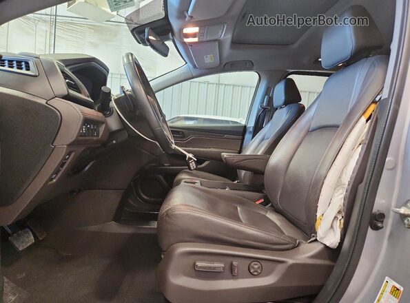 5FNRL6H72JB066099 2018 HONDA ODYSSEY Gray Սալոնի դիմացի տեսք