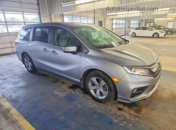 5FNRL6H73JB013203 2018 HONDA ODYSSEY Silver Front right
