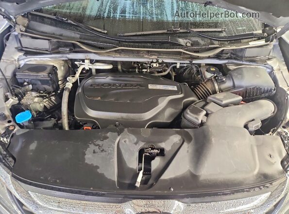 5FNRL6H73JB013203 2018 HONDA ODYSSEY Silver Engine compartment view
