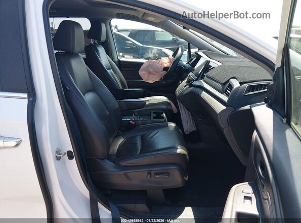 5FNRL6H73LB021286 2020 HONDA ODYSSEY White Front interior view