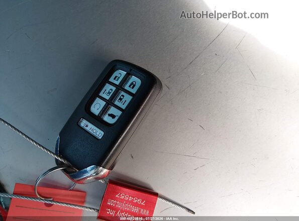 5FNRL6H74JB005501 2018 HONDA ODYSSEY White Вид панелі приладів