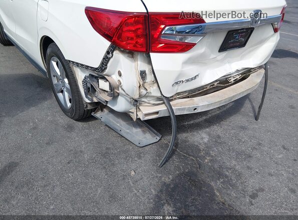 5FNRL6H74JB005501 2018 HONDA ODYSSEY White 