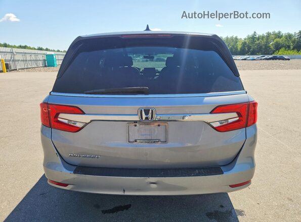 5FNRL6H74JB065973 2018 HONDA ODYSSEY Silver Rear view