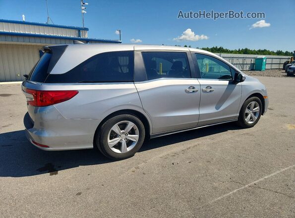 5FNRL6H74JB065973 2018 HONDA ODYSSEY Silver Rear right