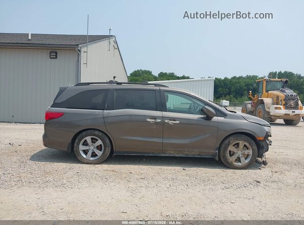 5FNRL6H74JB069196 2018 HONDA ODYSSEY Gray Rear interior view
