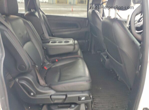 5FNRL6H74RB069050 2024 HONDA ODYSSEY White უკანა სალონის ხედი