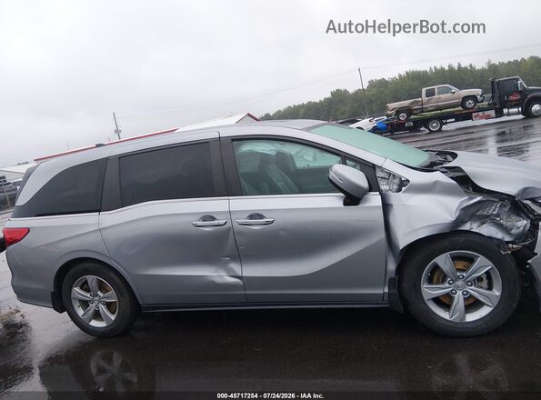5FNRL6H75JB039009 2018 HONDA ODYSSEY Silver Vista interior trasera
