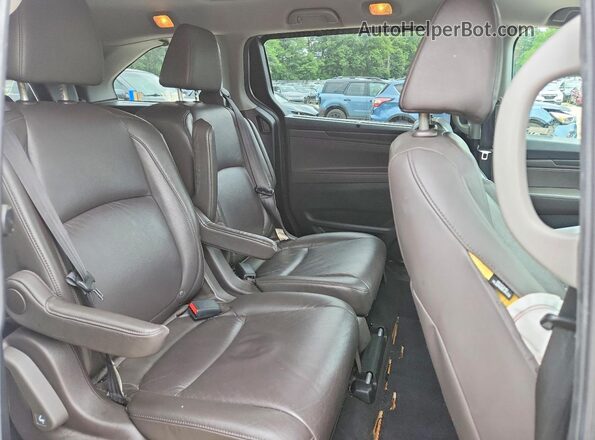 5FNRL6H75JB054884 2018 HONDA ODYSSEY Серебряный Вид задней части салона
