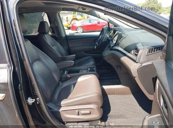 5FNRL6H75JB095189 2018 HONDA ODYSSEY Black Front interior view